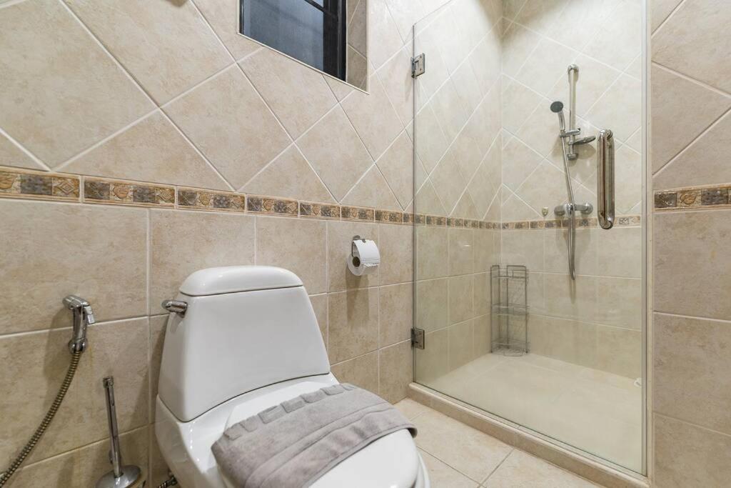 Anb Poolvilla 3Br Walk Private Beach In Pratamnak Pattaya Zewnętrze zdjęcie